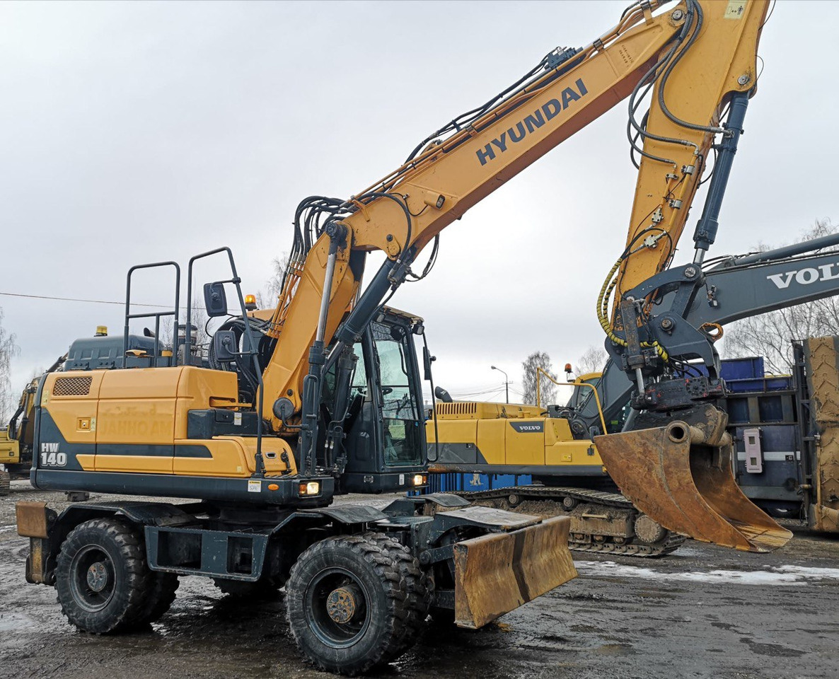 Hyundai W140 - Pelle: photos 1 Hyundai W140 - Pelle: photos 1