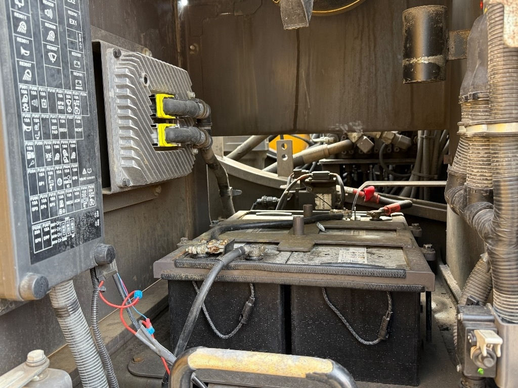 Volvo EC 250 E - Pelle sur chenille: photos 5 Volvo EC 250 E - Pelle sur chenille: photos 5