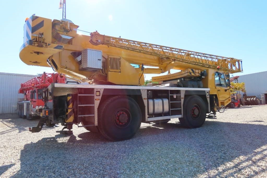 Tadano Faun ATF 40G-2 - Grue tout-terrain: photos 3 Tadano Faun ATF 40G-2 - Grue tout-terrain: photos 3