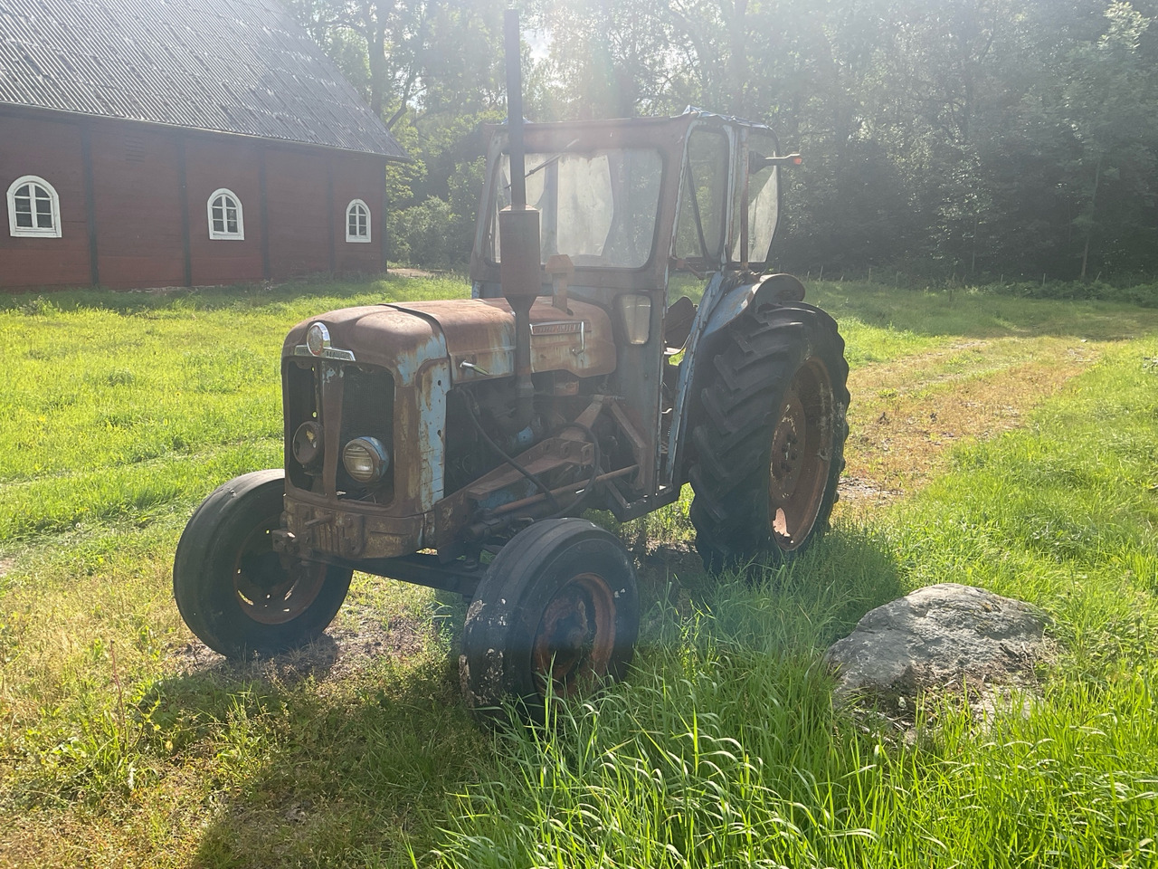 Fordson Super Major - Tracteur agricole: photos 1 Fordson Super Major - Tracteur agricole: photos 1