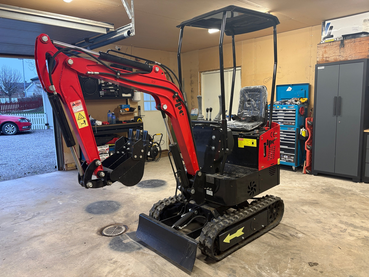 JPC HT12 - Pelle: photos 1 JPC HT12 - Pelle: photos 1