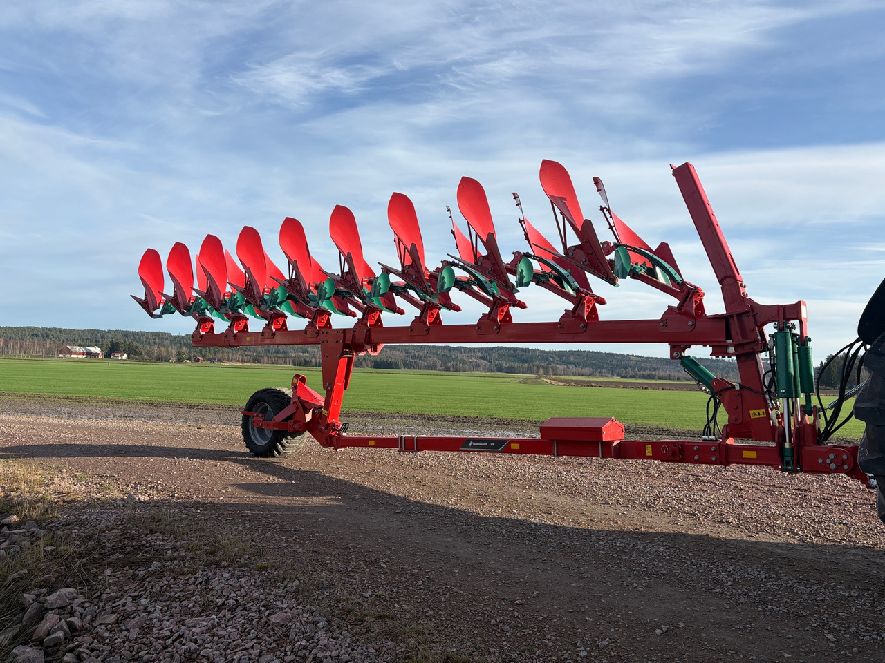 Kverneland PN 100 - Charrue: photos 1 Kverneland PN 100 - Charrue: photos 1