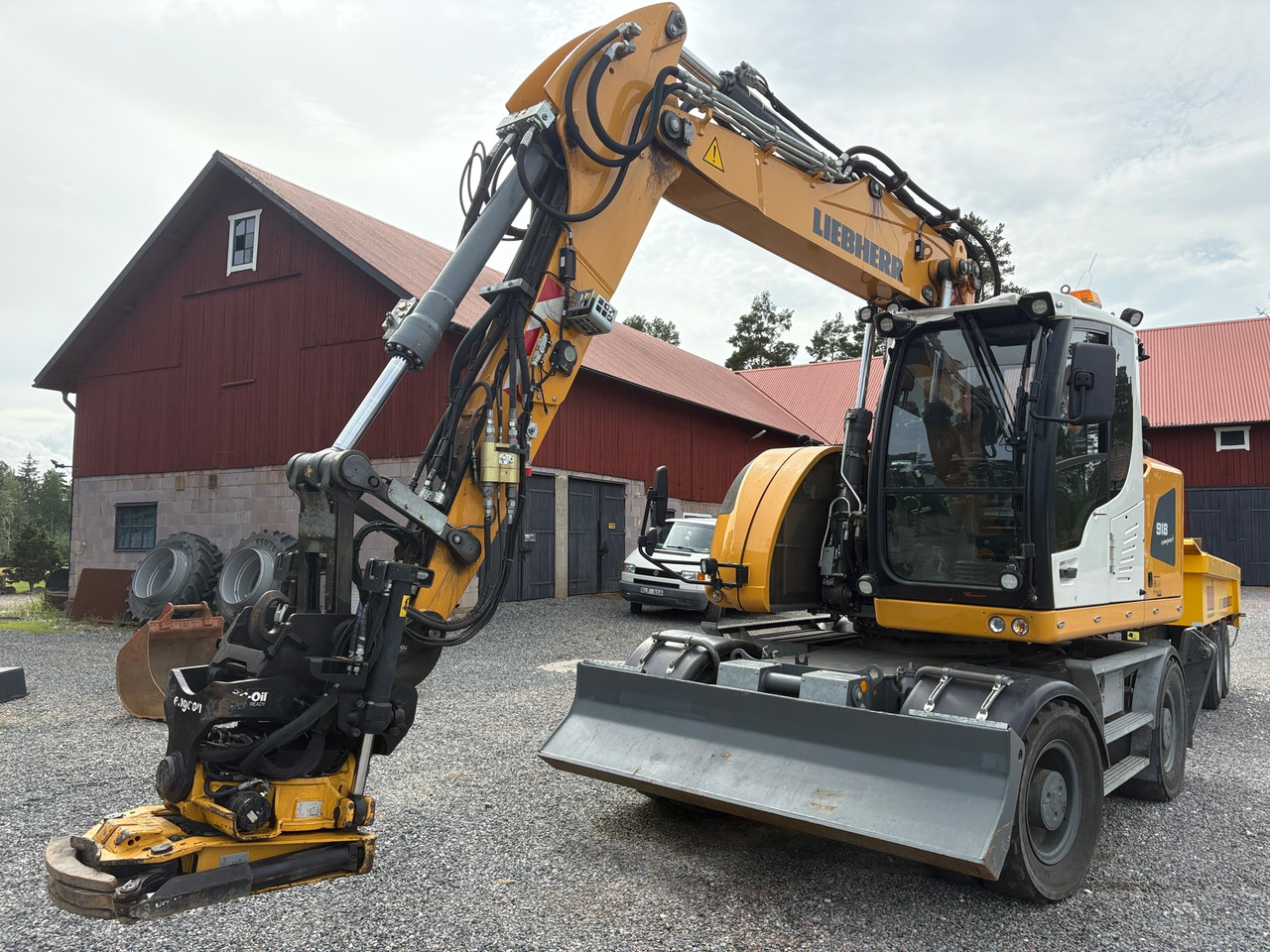 Liebherr A918 Compact - Pelle: photos 1 Liebherr A918 Compact - Pelle: photos 1