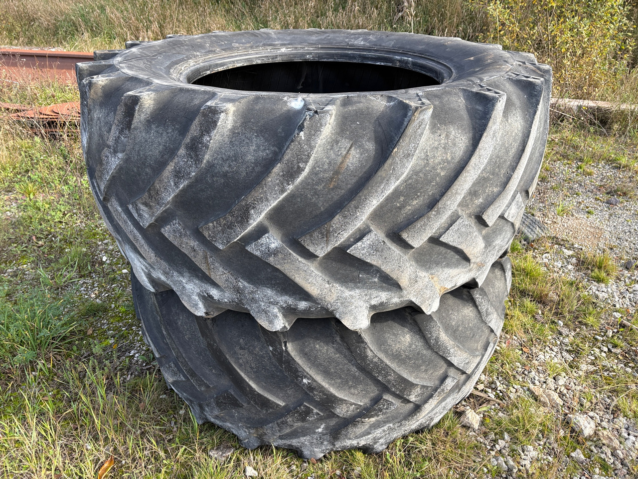 Trelleborg 700/65-38 Twin 414 - Pneu pour Machine agricole: photos 1 Trelleborg 700/65-38 Twin 414 - Pneu pour Machine agricole: photos 1