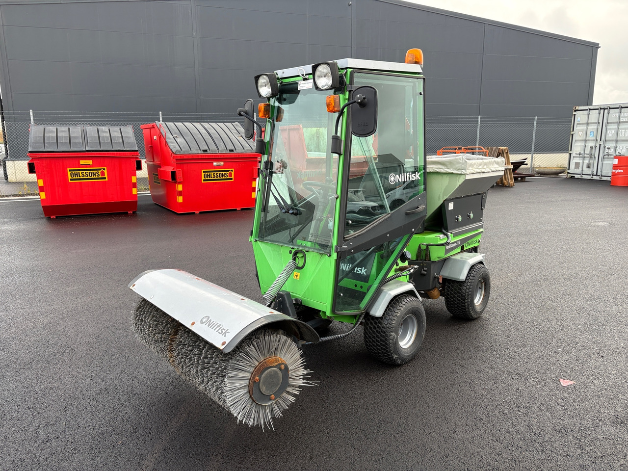 Nilfisk Park Ranger 2150 - Véhicule de voirie/ Spécial: photos 1 Nilfisk Park Ranger 2150 - Véhicule de voirie/ Spécial: photos 1