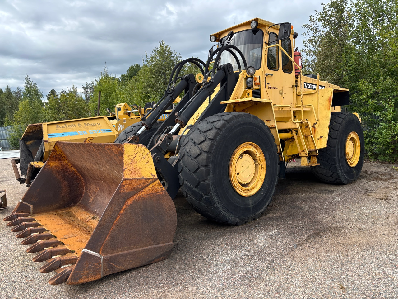 Volvo BM 4600 - Chargeuse sur pneus: photos 1 Volvo BM 4600 - Chargeuse sur pneus: photos 1