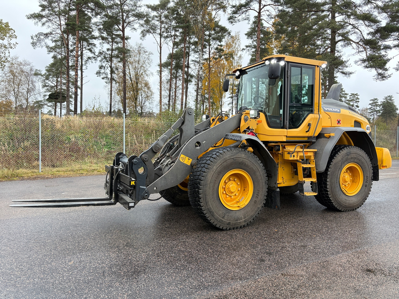 Volvo L60H - Chargeuse sur pneus: photos 1 Volvo L60H - Chargeuse sur pneus: photos 1