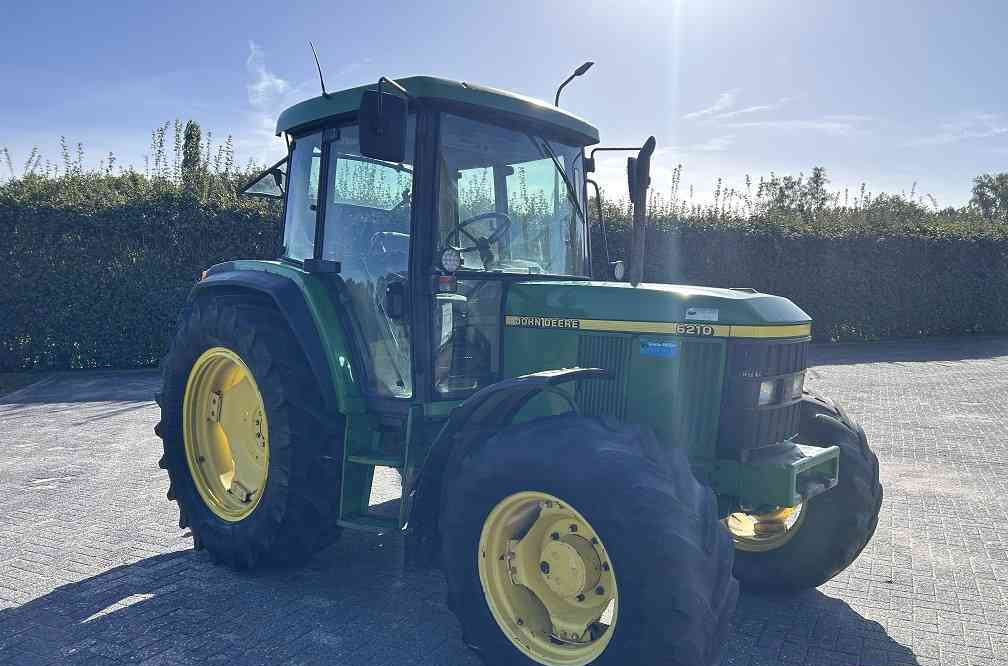John Deere 6210 - Tracteur agricole: photos 4 John Deere 6210 - Tracteur agricole: photos 4
