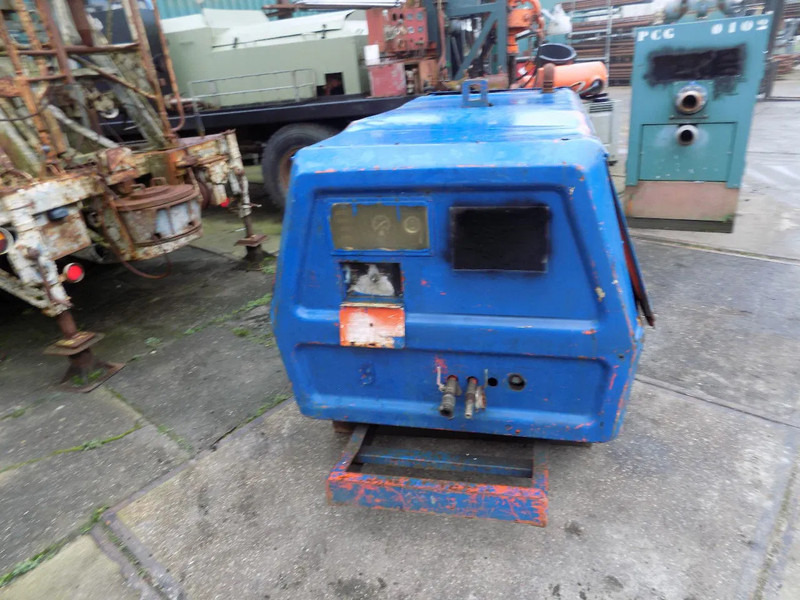 Ingersoll Rand Ingersoll rand P175W compressor met deutz P175W compressor met deutz - Compresseur d'air: photos 2 Ingersoll Rand Ingersoll rand P175W compressor met deutz P175W compressor met deutz - Compresseur d'air: photos 2