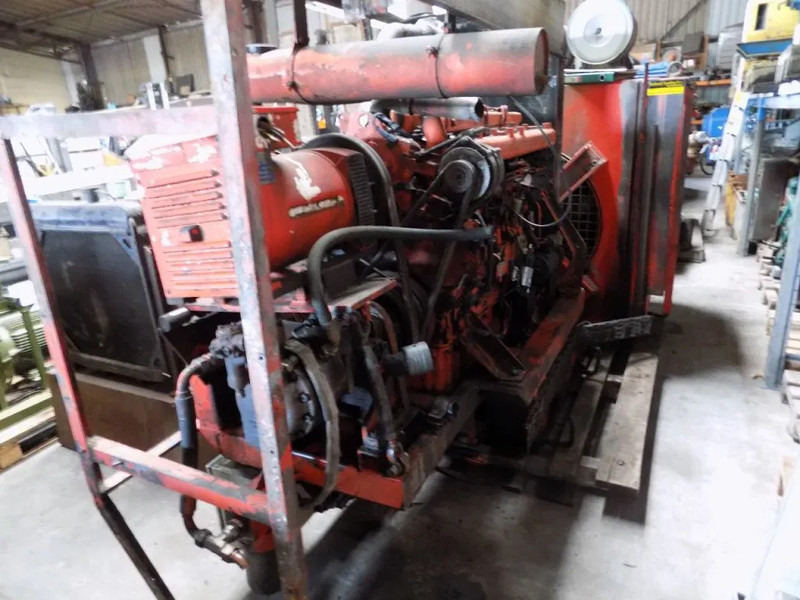 Scania 6 cillinder DS-9 compressor 20 bar en aggregaat 15 kva - Compresseur d'air: photos 5 Scania 6 cillinder DS-9 compressor 20 bar en aggregaat 15 kva - Compresseur d'air: photos 5