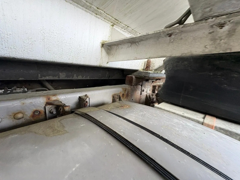 Camion citerne Volvo FL 7 Volvo FL7 285 Fuel tanker 4x2: photos 8 Camion citerne Volvo FL 7 Volvo FL7 285 Fuel tanker 4x2: photos 8