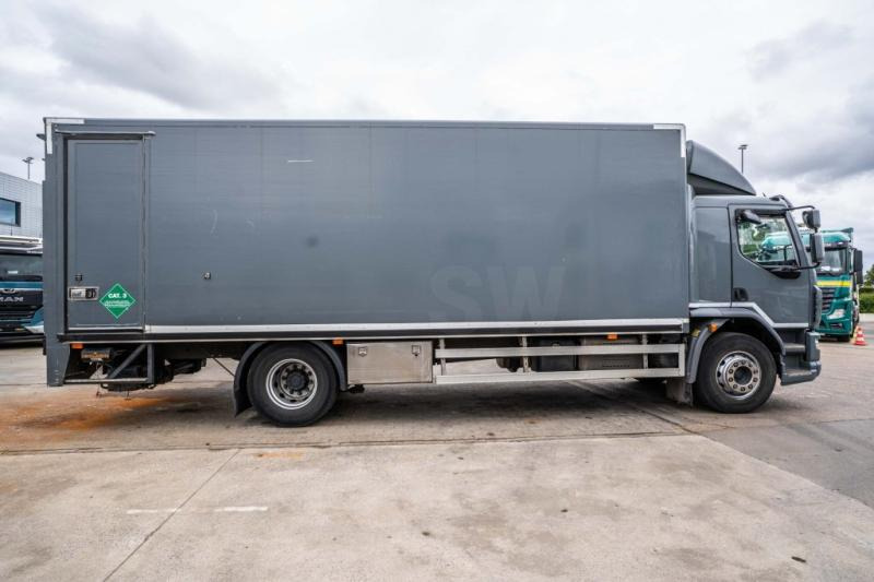 DAF LF 55.220(19 T-E6 )+DHOLLANDIA 2TON - Camion fourgon: photos 3 DAF LF 55.220(19 T-E6 )+DHOLLANDIA 2TON - Camion fourgon: photos 3
