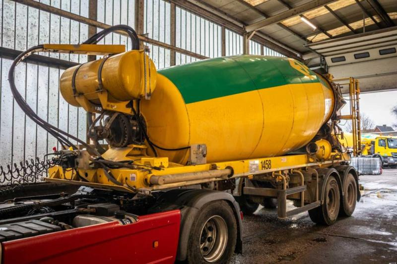 DE BUF BETON MIXER/MALAXEUR/MISCHER 12M3 - Semi-remorque malaxeur: photos 1 DE BUF BETON MIXER/MALAXEUR/MISCHER 12M3 - Semi-remorque malaxeur: photos 1