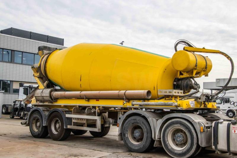 DE BUF BETON MIXER/MALAXEUR/MISCHER12M3 - Semi-remorque malaxeur: photos 2 DE BUF BETON MIXER/MALAXEUR/MISCHER12M3 - Semi-remorque malaxeur: photos 2