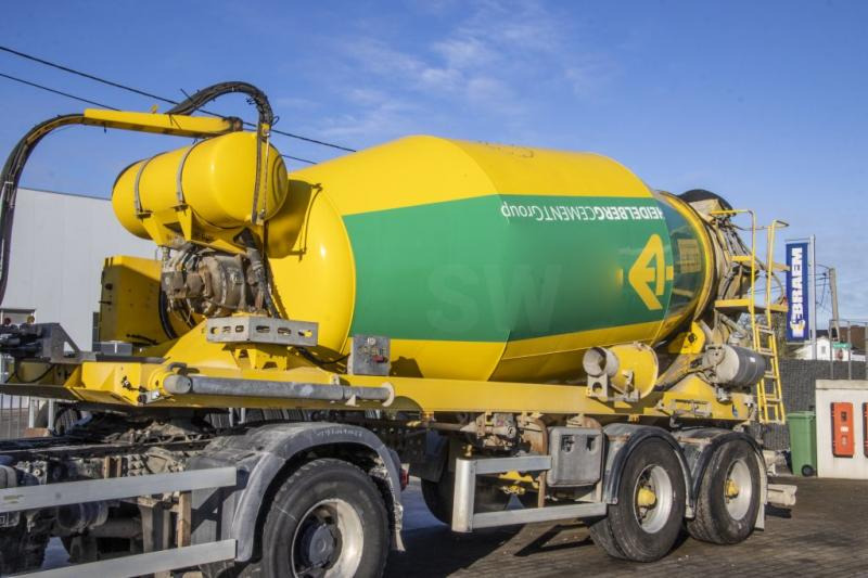 DE BUF MIXER/MALAXEUR/MISCHER-10M3 (gestuurd/gelenkt/dir./steering) - Semi-remorque malaxeur: photos 1 DE BUF MIXER/MALAXEUR/MISCHER-10M3 (gestuurd/gelenkt/dir./steering) - Semi-remorque malaxeur: photos 1