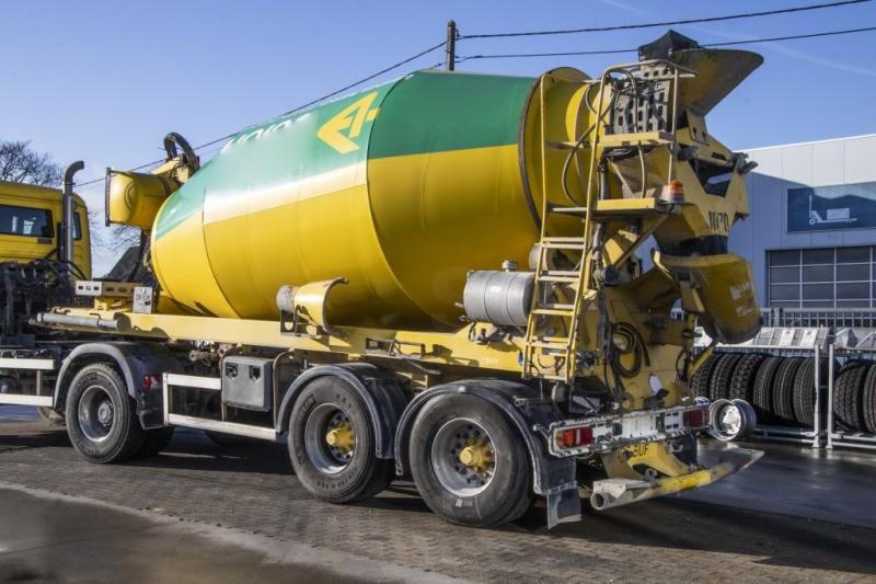 DE BUF MIXER/MALAXEUR/MISCHER-10M3 (gestuurd/gelenkt/dir./steering) - Semi-remorque malaxeur: photos 5 DE BUF MIXER/MALAXEUR/MISCHER-10M3 (gestuurd/gelenkt/dir./steering) - Semi-remorque malaxeur: photos 5