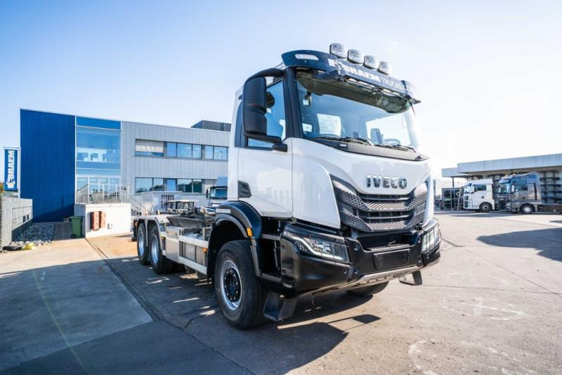 Camion ampliroll Iveco X-WAY 460 - HYVA - 91000 KM: photos 9 Camion ampliroll Iveco X-WAY 460 - HYVA - 91000 KM: photos 9