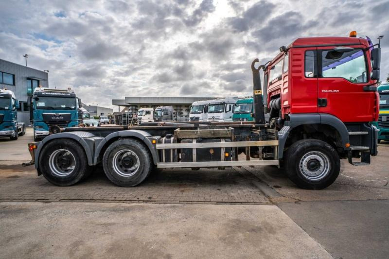 MAN TGA 33.360 BL - Camion ampliroll: photos 3 MAN TGA 33.360 BL - Camion ampliroll: photos 3