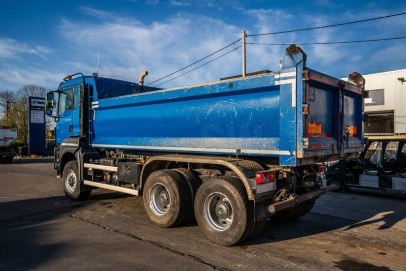 MAN TGS 33.400 BB-6x6 - Camion benne: photos 5 MAN TGS 33.400 BB-6x6 - Camion benne: photos 5