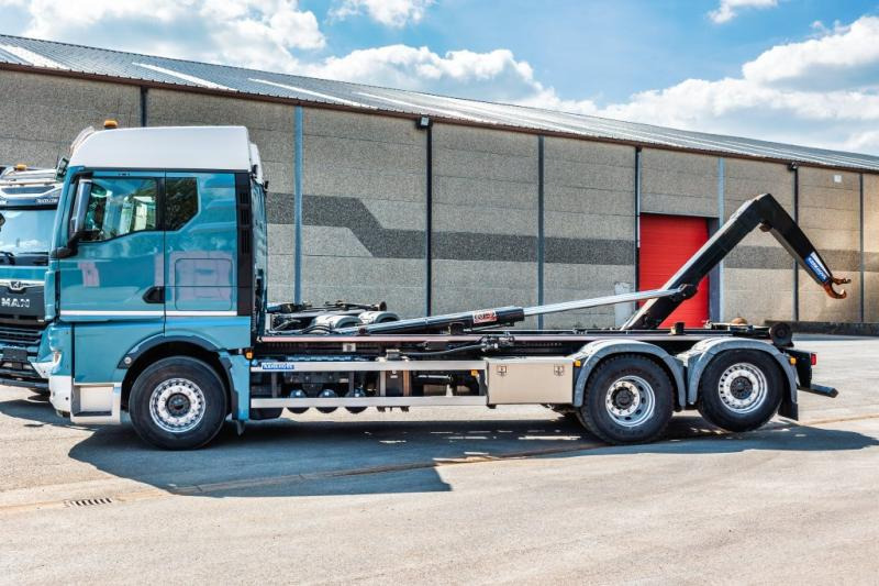 MAN TGX 26.470 6X2-4 LL +AJK - Camion ampliroll: photos 2 MAN TGX 26.470 6X2-4 LL +AJK - Camion ampliroll: photos 2
