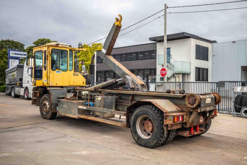 Mol MOL-CT 200 - 8248 H - Camion ampliroll: photos 4 Mol MOL-CT 200 - 8248 H - Camion ampliroll: photos 4