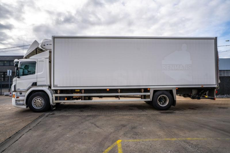 Scania P320 - THERMOKING T-1000R - Camion frigorifique: photos 4 Scania P320 - THERMOKING T-1000R - Camion frigorifique: photos 4