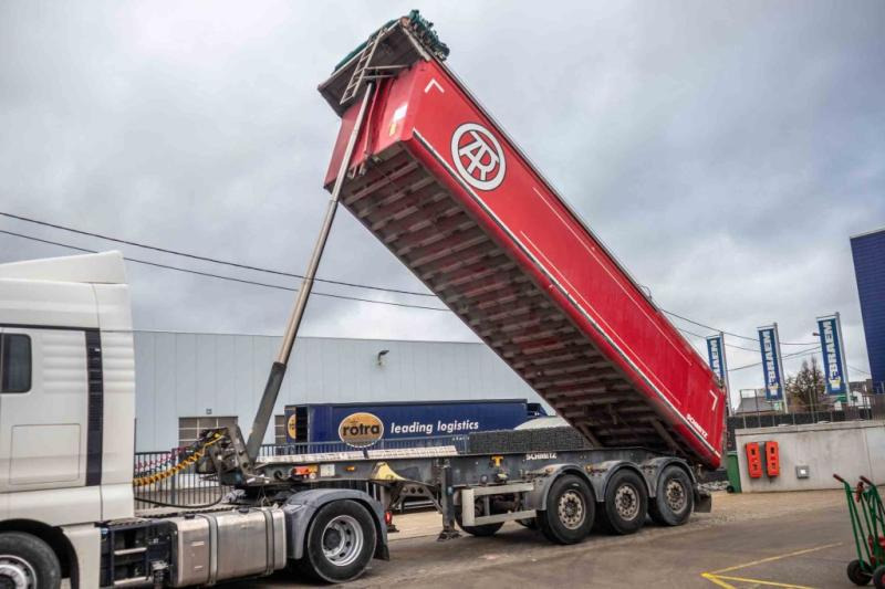 Schmitz SGF-S3- 32 M3 - Semi-remorque benne: photos 1 Schmitz SGF-S3- 32 M3 - Semi-remorque benne: photos 1