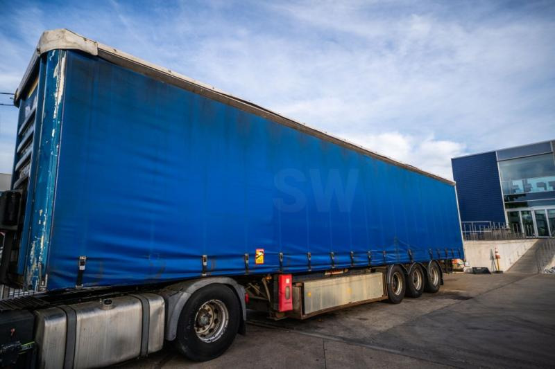 Fruehauf BACHE OPLEGGER - Semi-remorque: photos 1 Fruehauf BACHE OPLEGGER - Semi-remorque: photos 1
