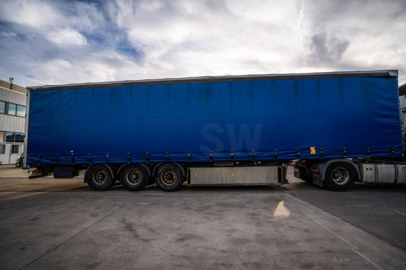 Fruehauf BACHE OPLEGGER - Semi-remorque: photos 5 Fruehauf BACHE OPLEGGER - Semi-remorque: photos 5
