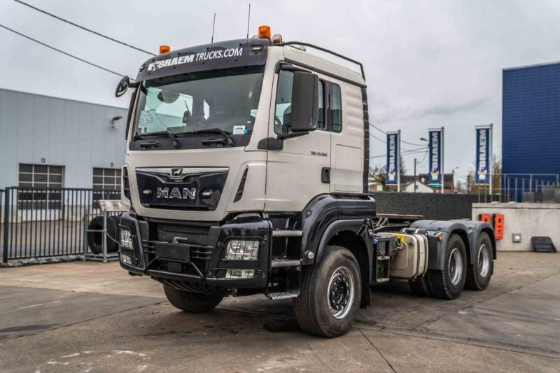 MAN TGS 33.500 BLS+BIG AXLES+KIPHYDR. - Tracteur routier: photos 1 MAN TGS 33.500 BLS+BIG AXLES+KIPHYDR. - Tracteur routier: photos 1