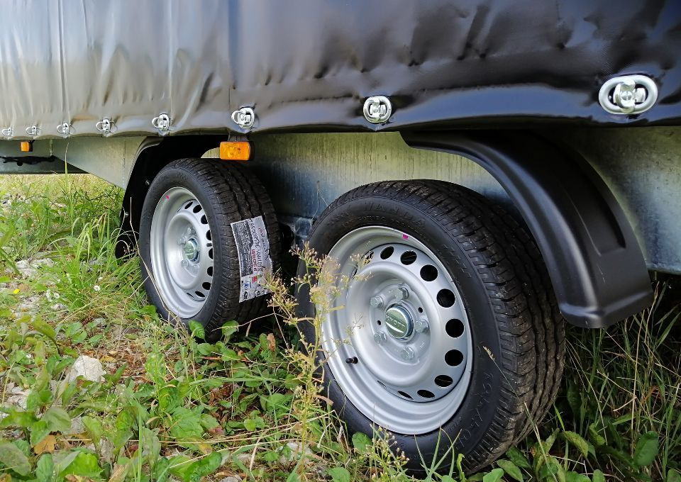 Besttrailers WARIOR ze stelażem i plandeką - Remorque rideaux coulissants: photos 2 Besttrailers WARIOR ze stelażem i plandeką - Remorque rideaux coulissants: photos 2