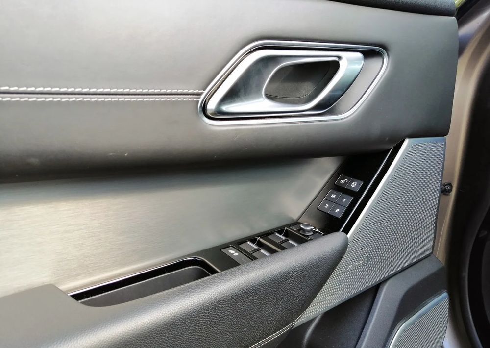Land Rover Inny - SUV: photos 5 Land Rover Inny - SUV: photos 5