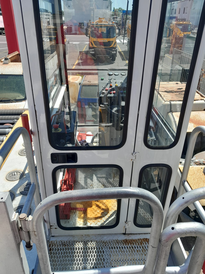 2PU1500 highloader - Chargeur de fret: photos 3 2PU1500 highloader - Chargeur de fret: photos 3