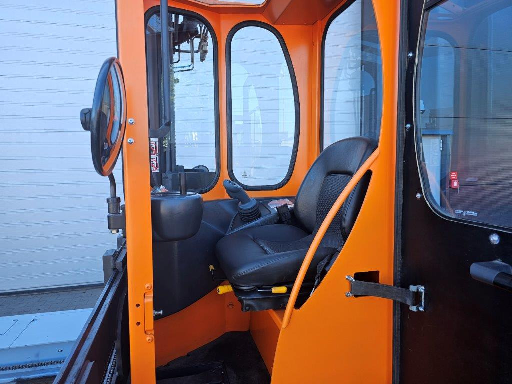 Hubtex MQ25 - TRIPLEX - Chariot multidirectionnel: photos 5 Hubtex MQ25 - TRIPLEX - Chariot multidirectionnel: photos 5