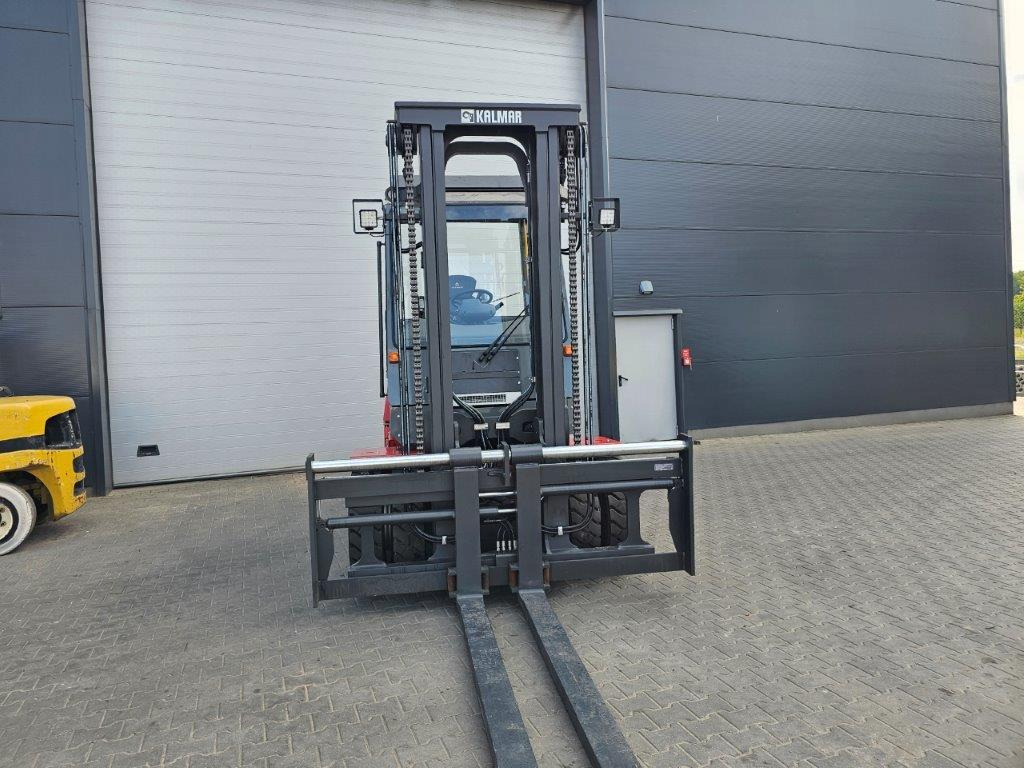 Kalmar DCE80-6 - Empty Containers Handler - Chariot élévateur diesel: photos 4 Kalmar DCE80-6 - Empty Containers Handler - Chariot élévateur diesel: photos 4