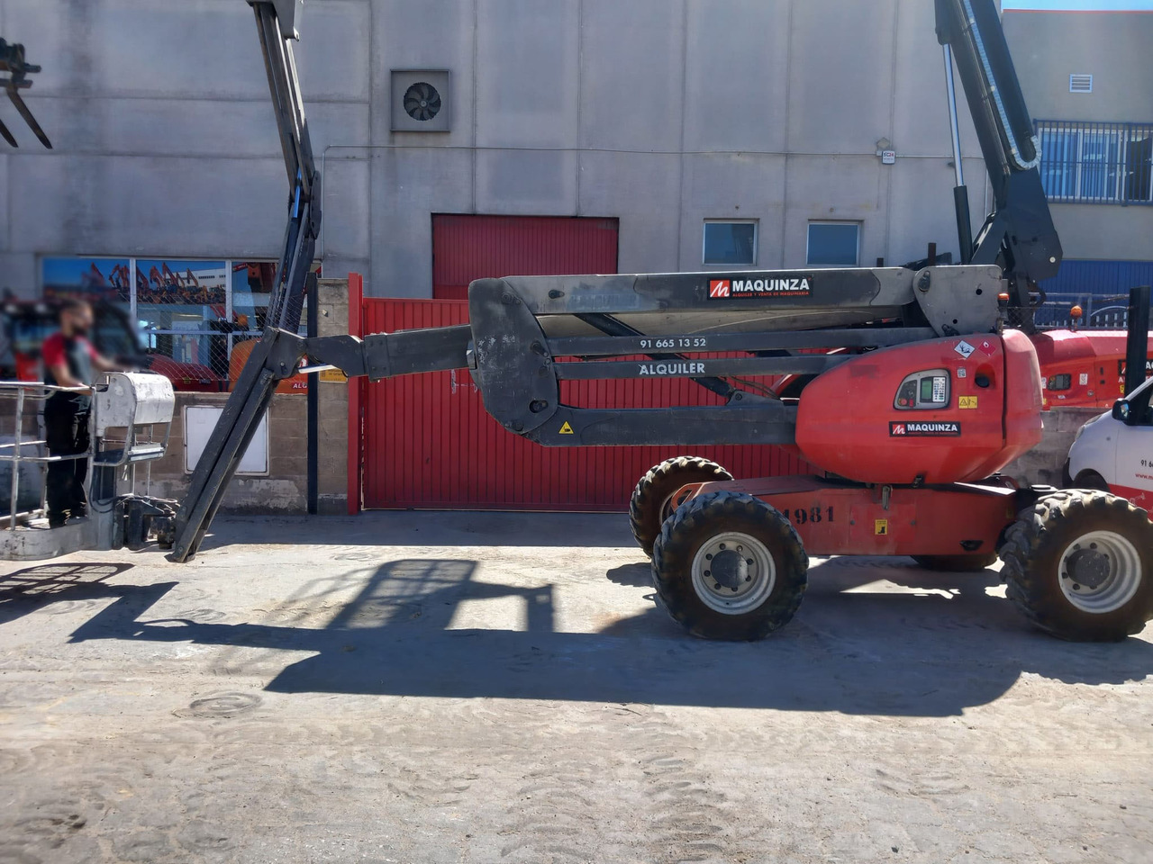 MANITOU 180ATJ - Nacelle articulée: photos 1 MANITOU 180ATJ - Nacelle articulée: photos 1