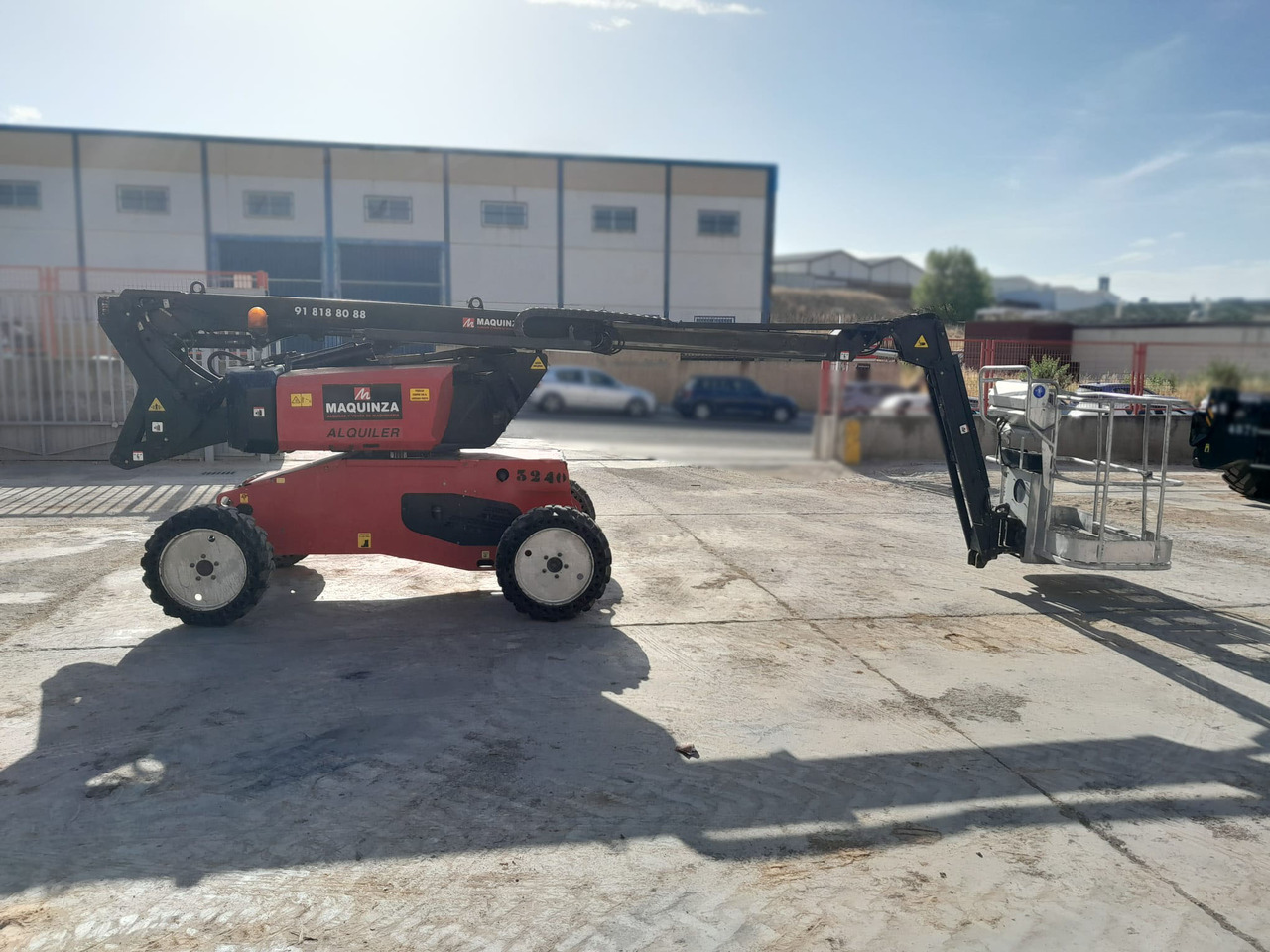 MANITOU MAN GO 12 - Nacelle articulée: photos 4 MANITOU MAN GO 12 - Nacelle articulée: photos 4
