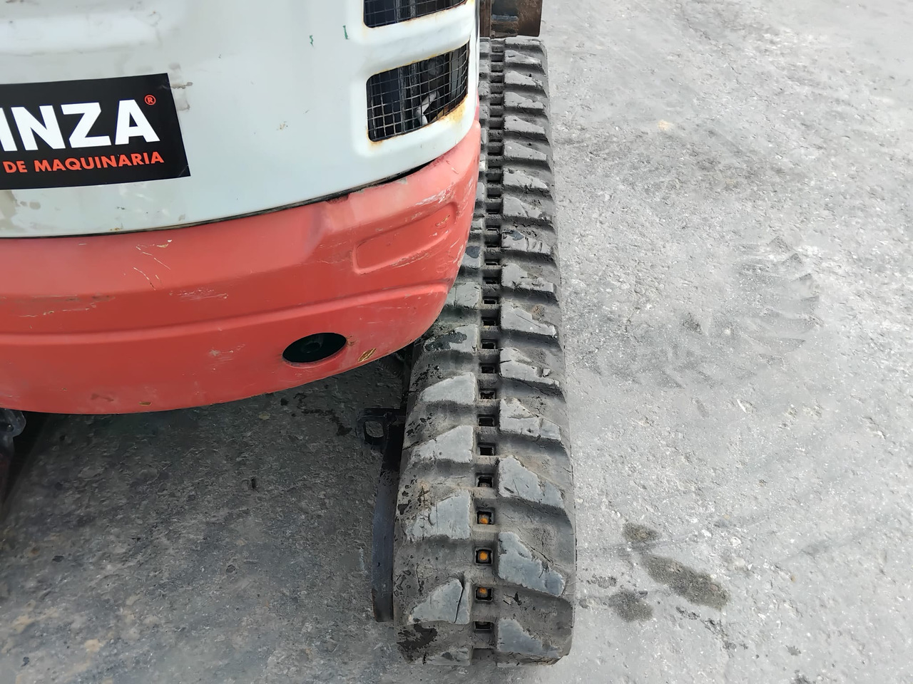 Mini pelle TAKEUCHI TB215R EASY: photos 13 Mini pelle TAKEUCHI TB215R EASY: photos 13