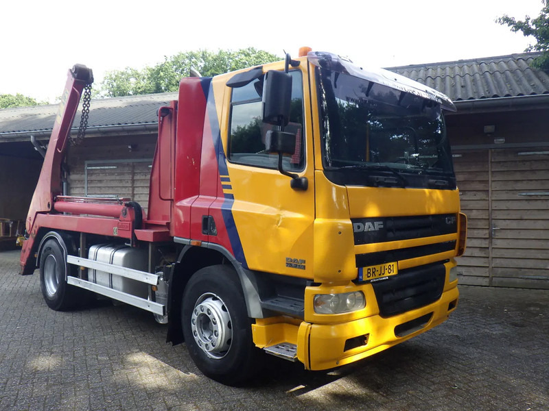 DAF CF 75.310 Hyva Portaalarmsysteem / Intarder - Camion: photos 2 DAF CF 75.310 Hyva Portaalarmsysteem / Intarder - Camion: photos 2