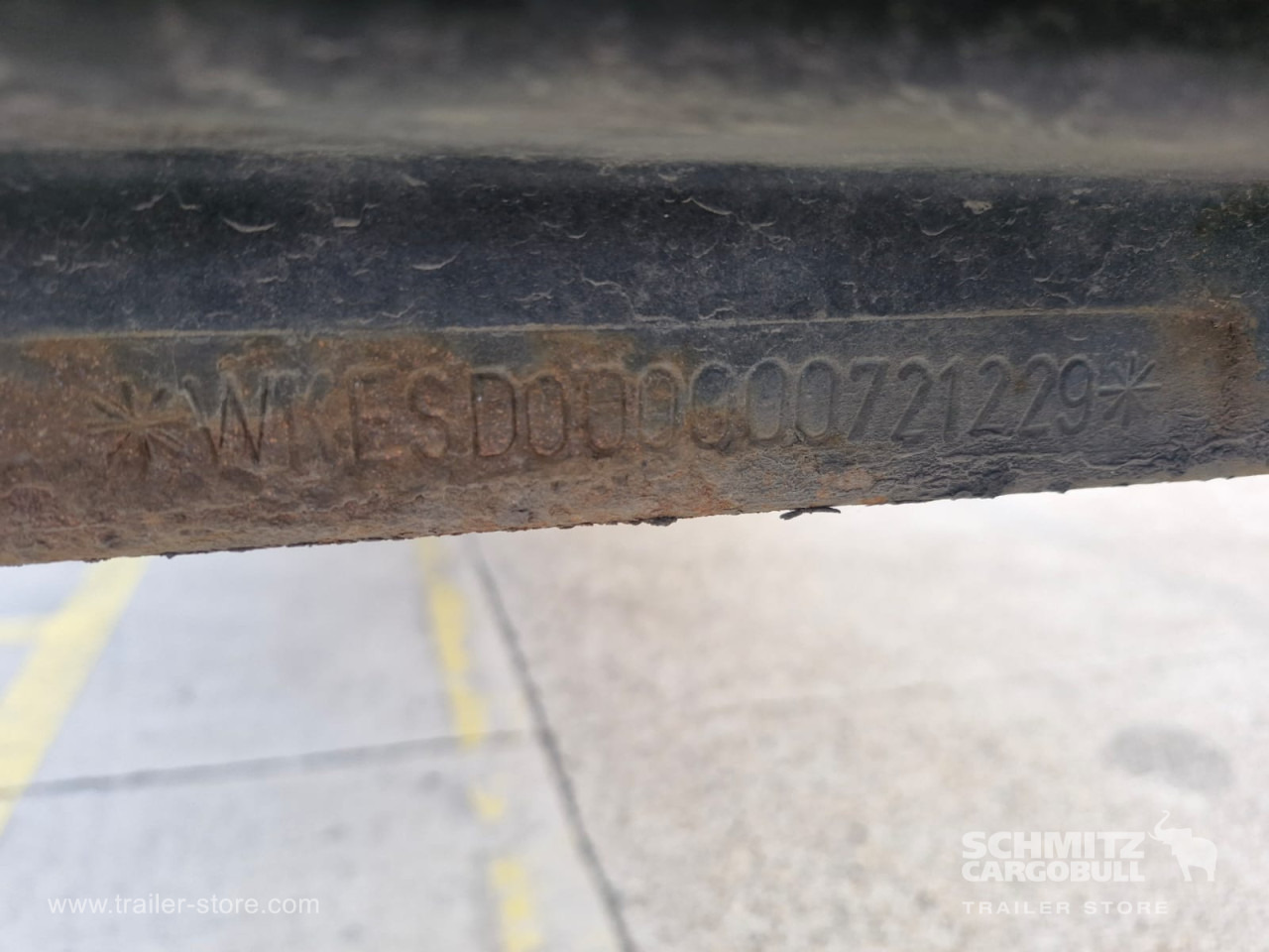 KRONE Curtainsider Mega - Semi-remorque rideaux coulissants: photos 5 KRONE Curtainsider Mega - Semi-remorque rideaux coulissants: photos 5