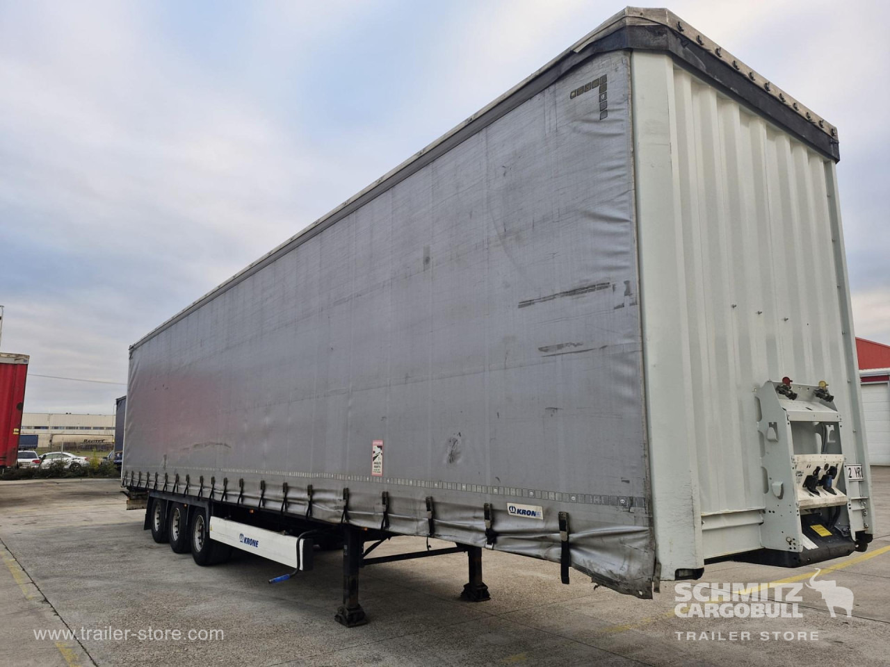 KRONE Curtainsider Mega - Semi-remorque rideaux coulissants: photos 1 KRONE Curtainsider Mega - Semi-remorque rideaux coulissants: photos 1