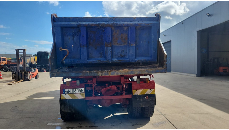 Iveco Magirus 340-34 (GRAND PONT / LAMES / POMPE MANUELLE / PARFAIT) - Camion benne: photos 5 Iveco Magirus 340-34 (GRAND PONT / LAMES / POMPE MANUELLE / PARFAIT) - Camion benne: photos 5