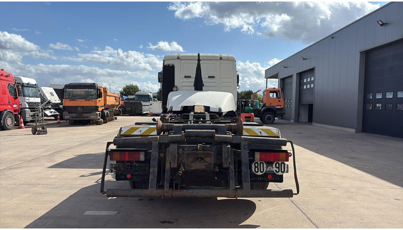 MAN TGA 28.480 (MANUAL PUMP / POMPE MANUELLE / BOITE MANUAL / MANUAL GEARBOX) - Châssis cabine: photos 5 MAN TGA 28.480 (MANUAL PUMP / POMPE MANUELLE / BOITE MANUAL / MANUAL GEARBOX) - Châssis cabine: photos 5