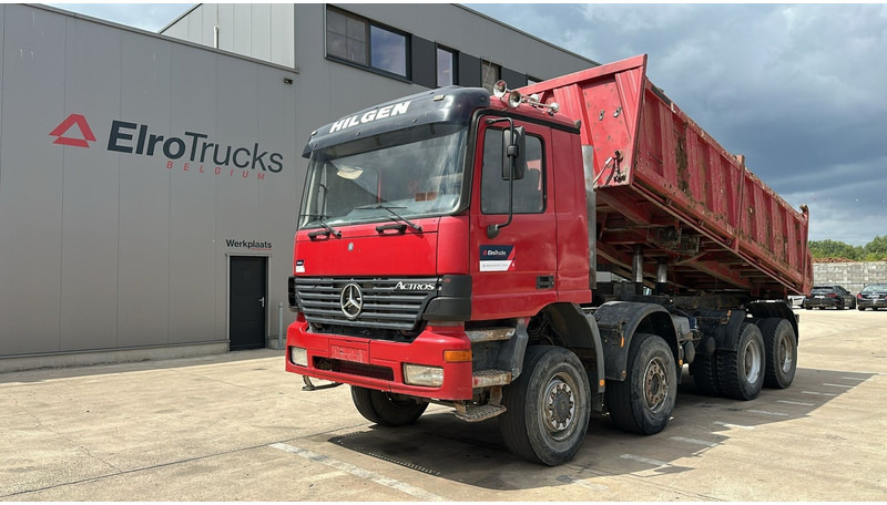 Mercedes-Benz Actros 4143 (8X6 / LAMES / EPS / V6 / GRAND PONT / BIG AXLE / 3 PEDALES) - Camion benne: photos 1 Mercedes-Benz Actros 4143 (8X6 / LAMES / EPS / V6 / GRAND PONT / BIG AXLE / 3 PEDALES) - Camion benne: photos 1