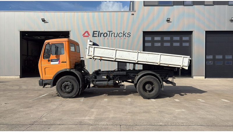 Camion benne Mercedes-Benz SK 1628 (V8 / LAMES / GRAND PONT / POMPE MANUELLE): photos 8
