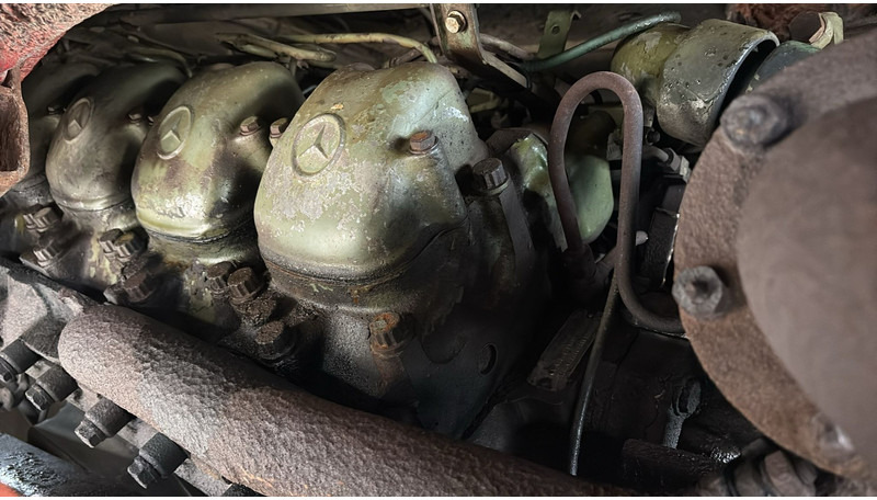 Châssis cabine Mercedes-Benz SK 2233 (GRAND PONT / V8 AVEC 2X TURBO / BIG AXLE): photos 20