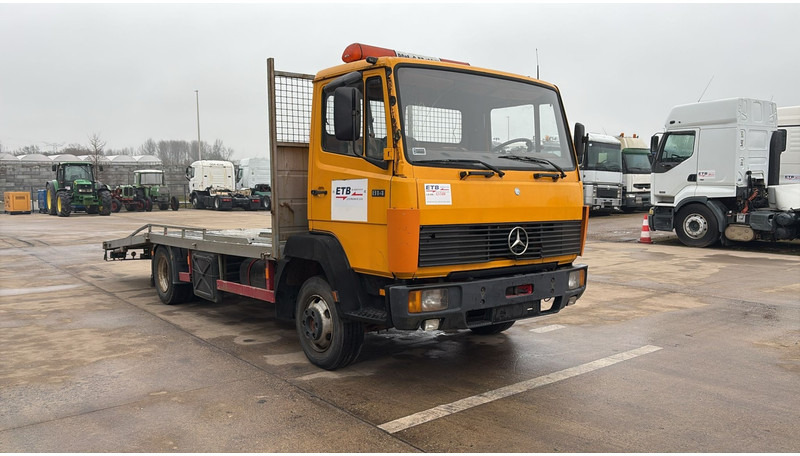 Mercedes-Benz SK 814 (6 CYLINDRES / POMPE MANUELLE / LAMES / DEPANNAGE) - Camion porte-voitures: photos 3 Mercedes-Benz SK 814 (6 CYLINDRES / POMPE MANUELLE / LAMES / DEPANNAGE) - Camion porte-voitures: photos 3
