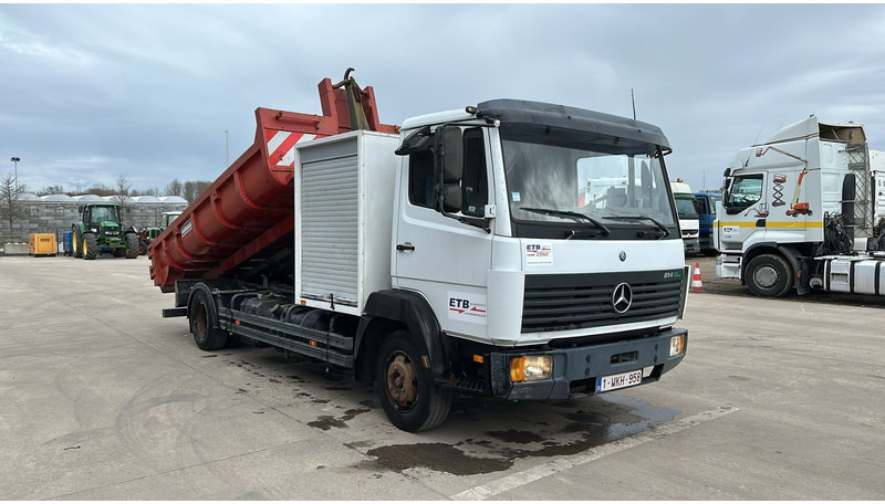 Mercedes-Benz SK 814 (BELGIAN TRUCK / HOOK / PERFECT CONDITION !!! / WITH CONTAINER / 363000 KM !!!! ) - Camion ampliroll: photos 4 Mercedes-Benz SK 814 (BELGIAN TRUCK / HOOK / PERFECT CONDITION !!! / WITH CONTAINER / 363000 KM !!!! ) - Camion ampliroll: photos 4