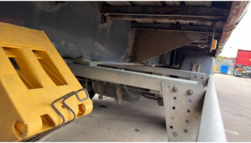 Semi-remorque rideaux coulissants Renders ROC 16.27 NA (X-STEERING / BE TRAILER / BELGIAN TRAILER / BPW AXLES): photos 19