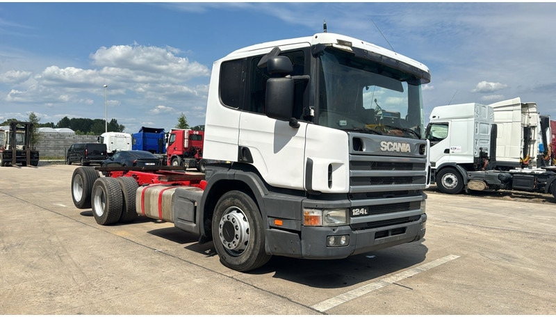 Scania 124 - 400 (MANUAL GEARBOX / MANUAL PUMP / 6X2) - Châssis cabine: photos 2 Scania 124 - 400 (MANUAL GEARBOX / MANUAL PUMP / 6X2) - Châssis cabine: photos 2